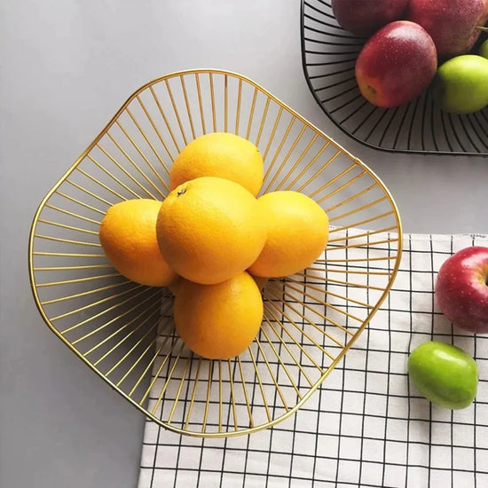 Cesto de Frutas Decorativo com Drenagem – Design Vazado em Ferro para Cozinha ou Sala